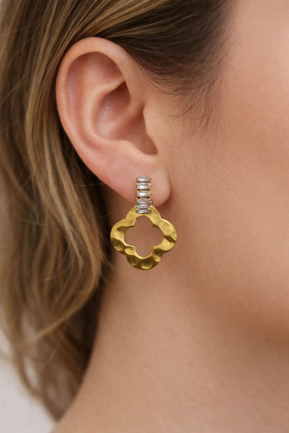 Elegant Swinging Earrings with Gold Stone Detail (Unfading)
