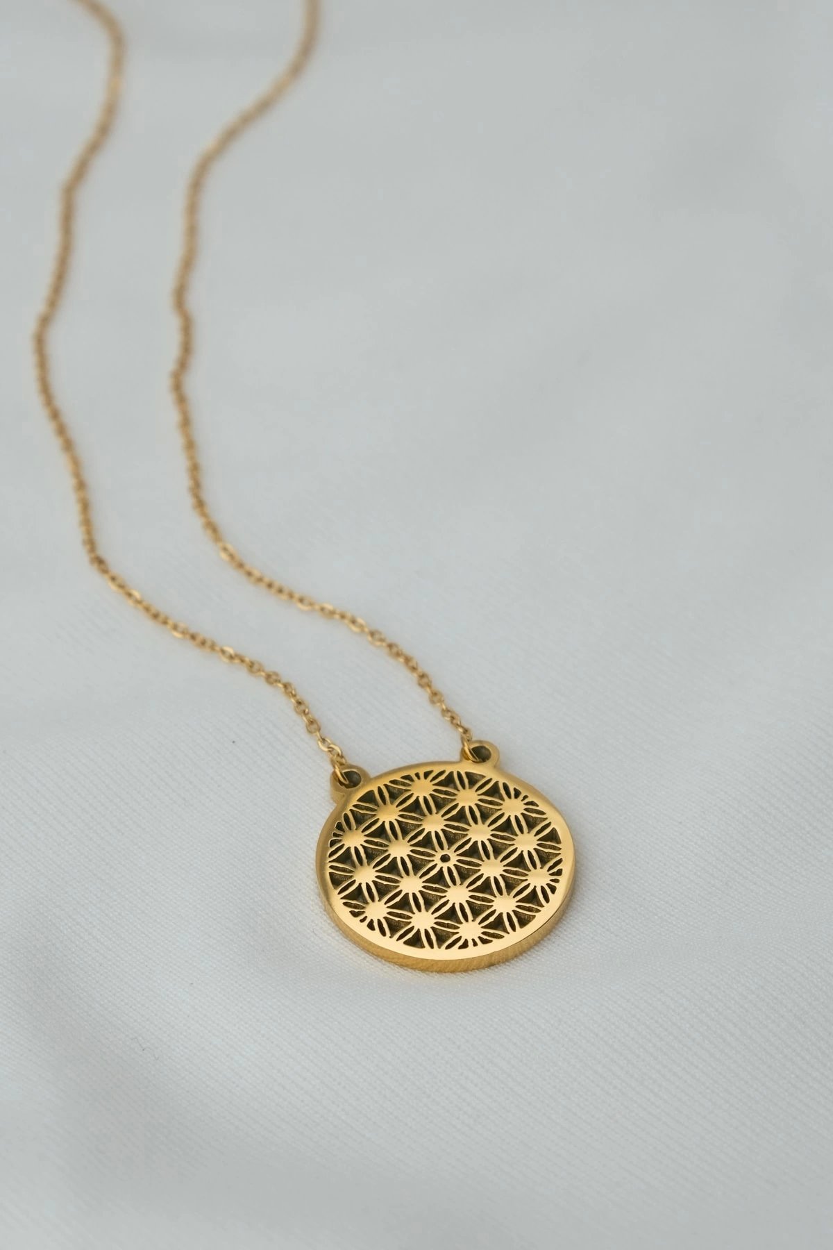 Yaşam Çiçeği Kadın Çelik Kolye