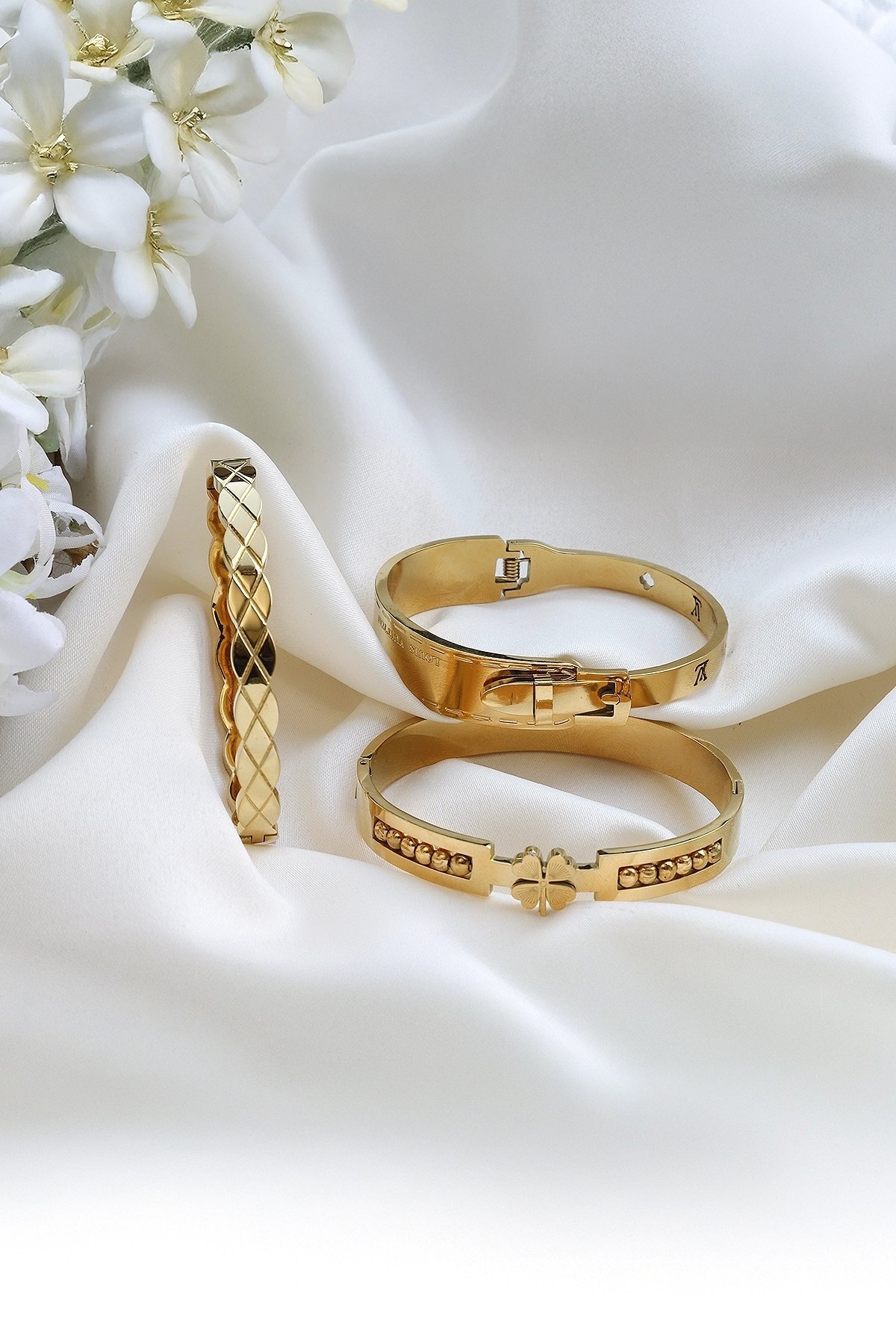 Arch Clover Dorica Clamp