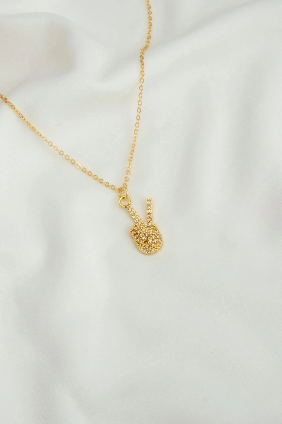 Zirkon Taşlı Kolye