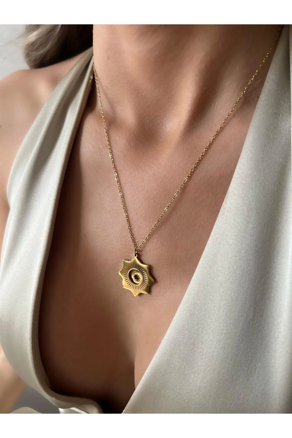 Ay Yıldız Detaylı Çelik Kolye