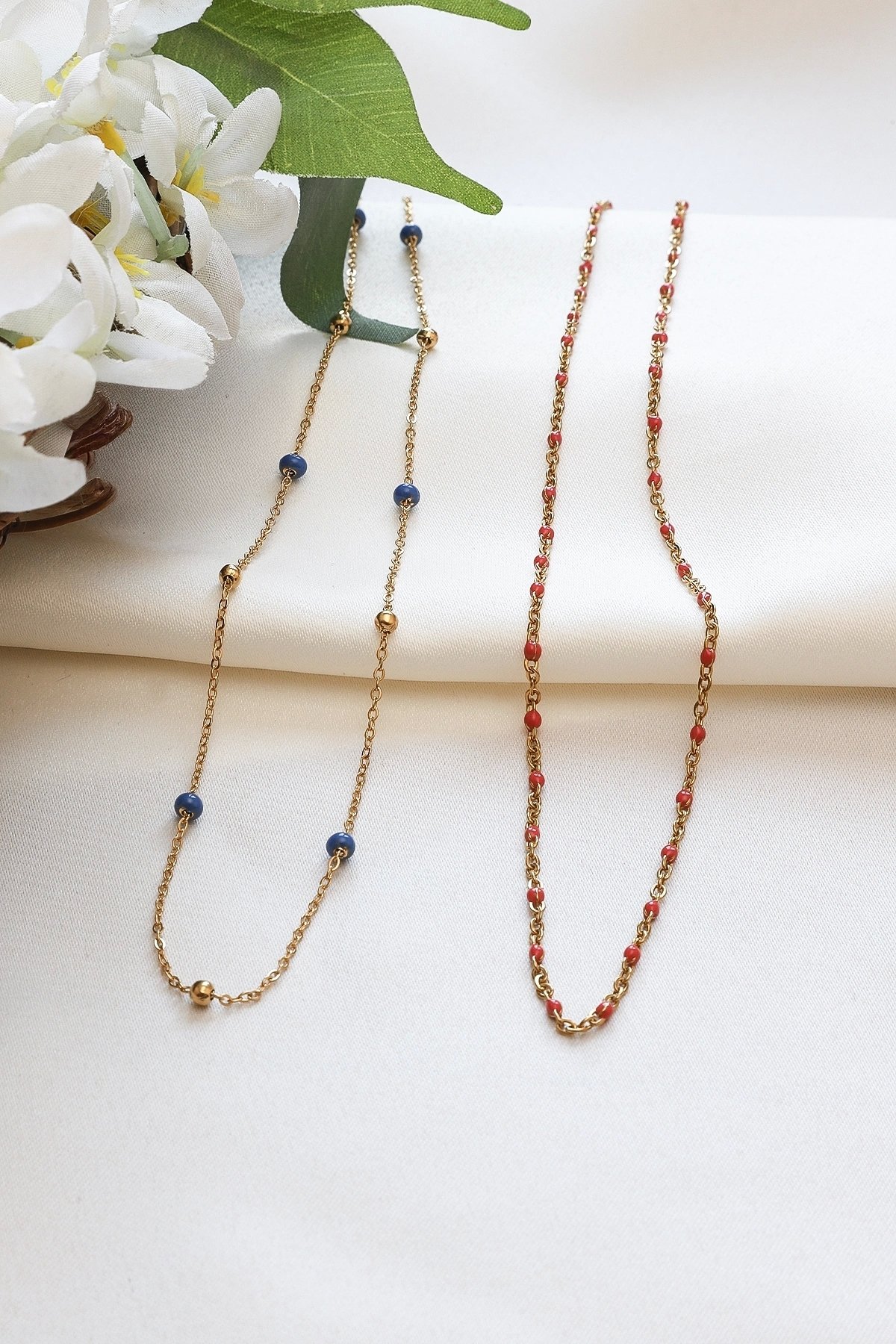 Küp Mavi Topçuk Sıralı Kolye