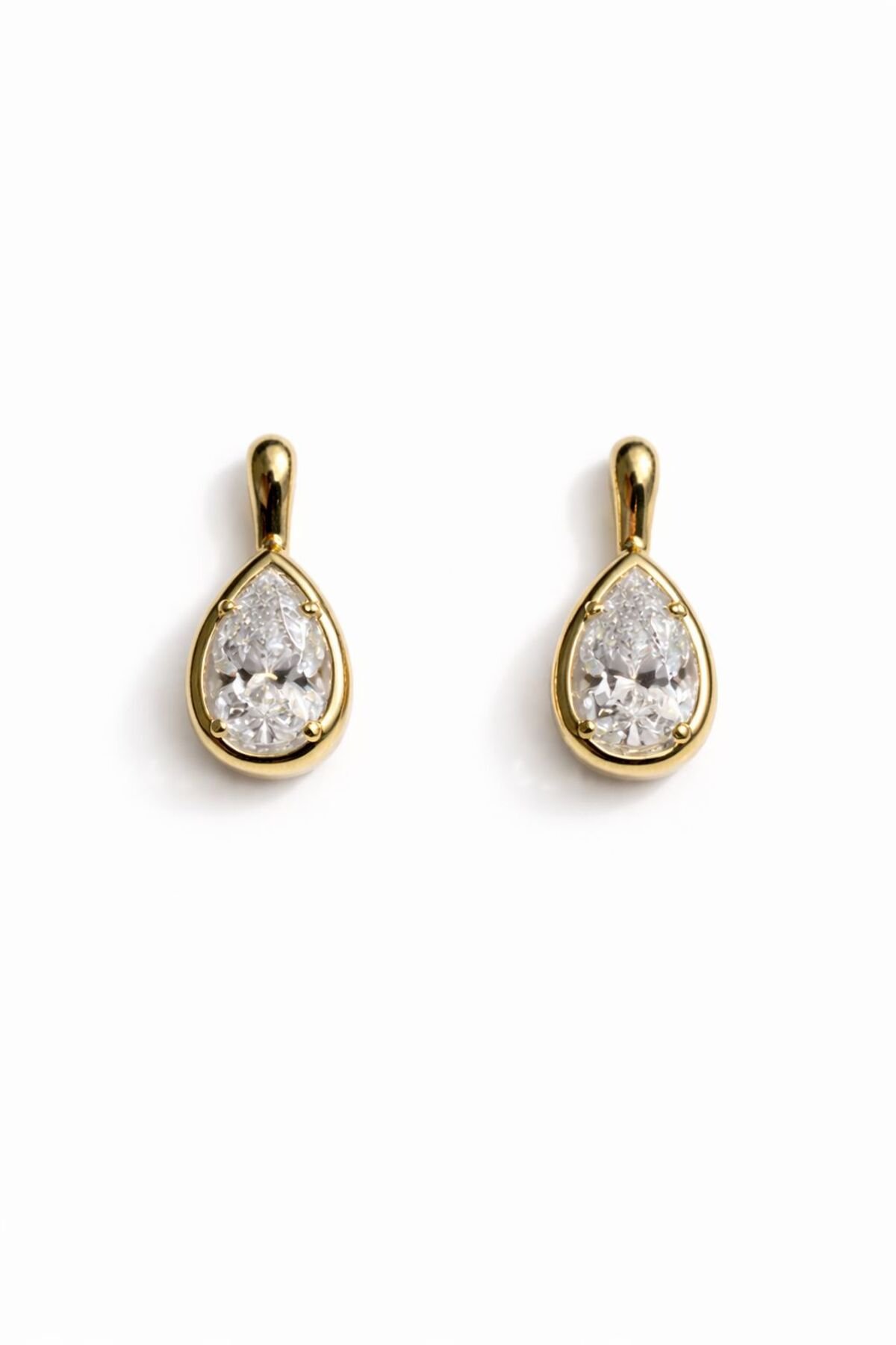 Damla Taşlı Gold Küpe